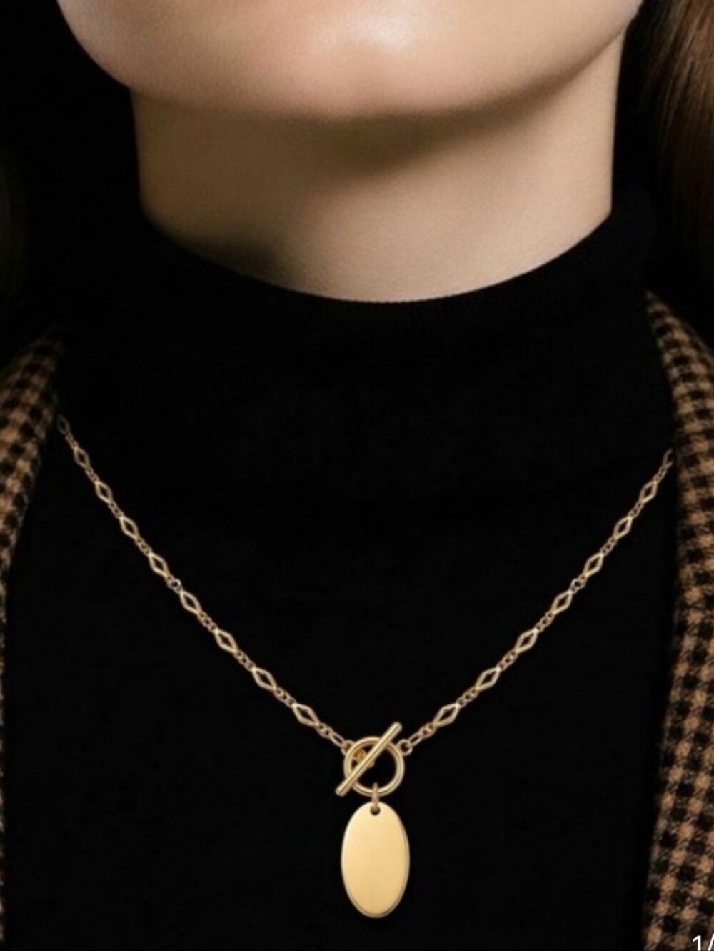 Gold Oval Pendant Necklace with Decorative Link Chain And Toogle Closure
